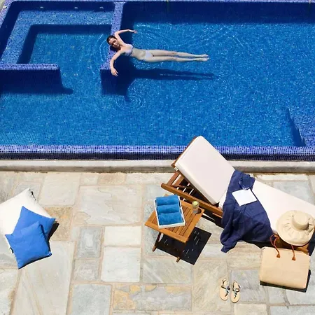 Paros Sleeps 10 Pool Air Con Wifi T478599 * Parikia (Paros)