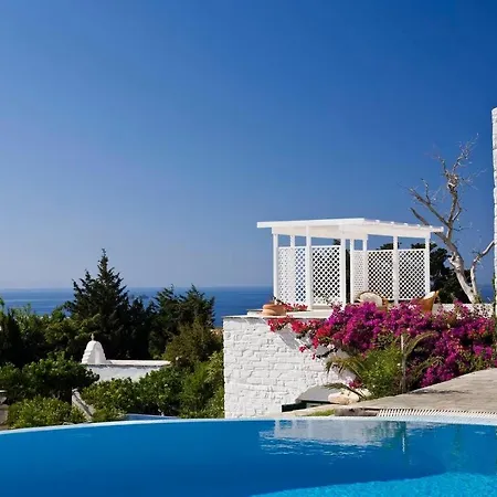 Paros Sleeps 10 Pool Air Con Wifi T478599 Villa