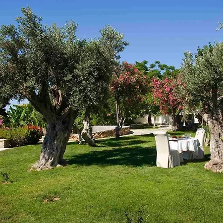 Paros Sleeps 10 Pool Air Con Wifi T478599 Villa *